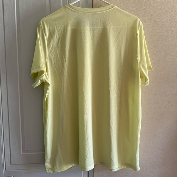 Women's Nike Tee DX0687 Thin Dri-Fit Polyester Legend T-Shirt NEW Yellow Size XL - Picture 4 of 4